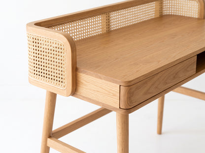 Cielo Desk